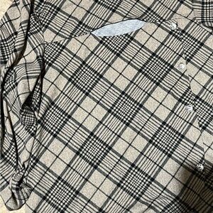 Adrienne Vittadini Tan and Black Plaid Pullover